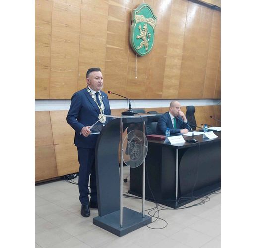 Д-р Емил Кабаиванов положи клетва като кмет на община Карлово