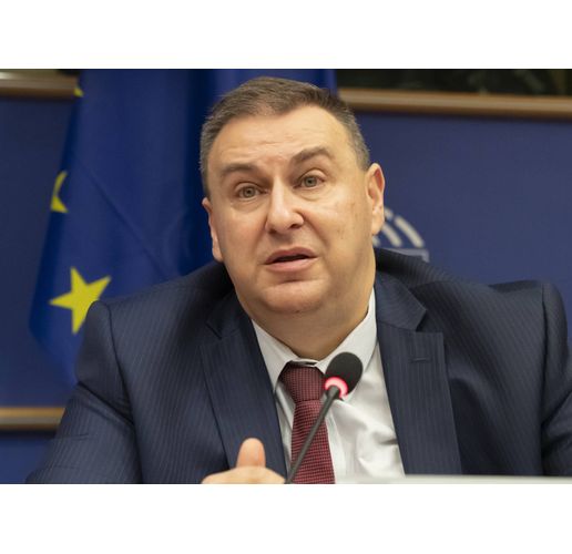 Евродепутатът Емил Радев