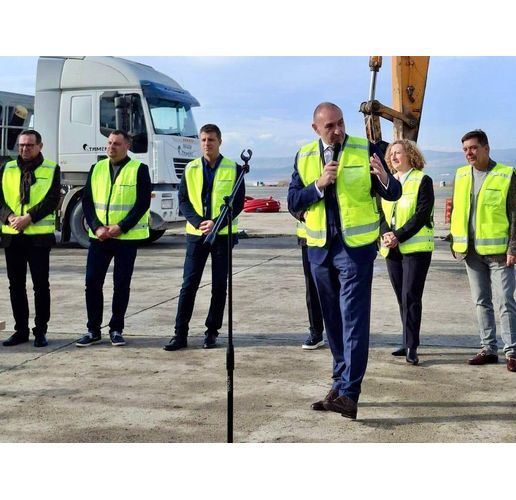 Концесионерът на летището в Бургас ще инвестира 100 млн. лв. в рехабилитация на пистата