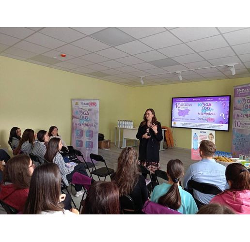 Зам.-кметът Вероника Ценова