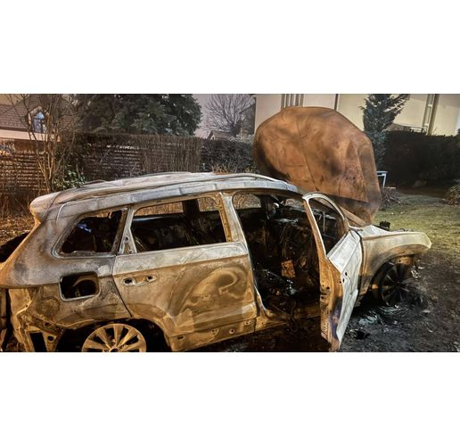 Запалената кола на кмета на Бистрица