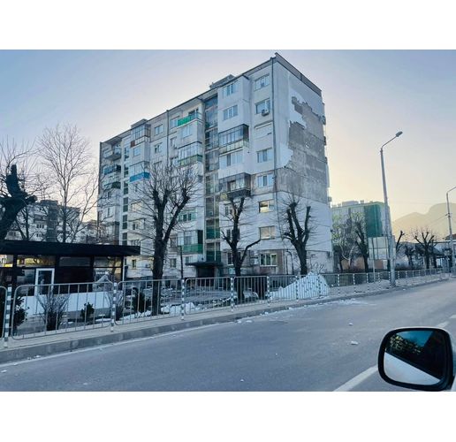 Започват огледите на щетите от ураганния вятър