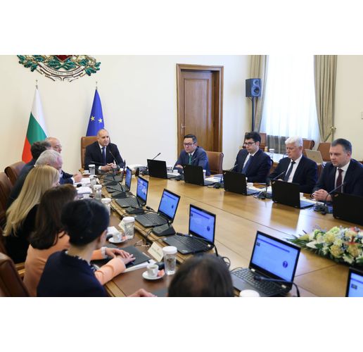 Заседание на правителството "Радев"