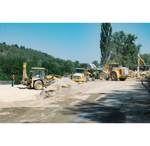 Изграждането на скоростния път Мездра - Ботевград 