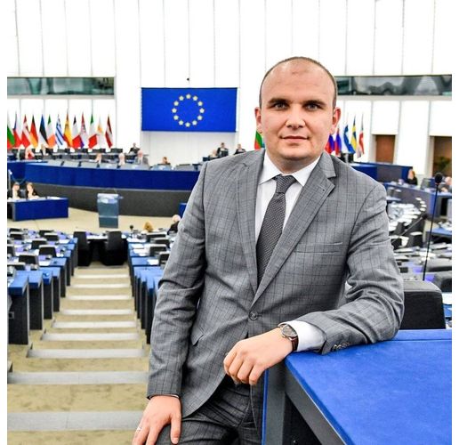 Илхан Кючук