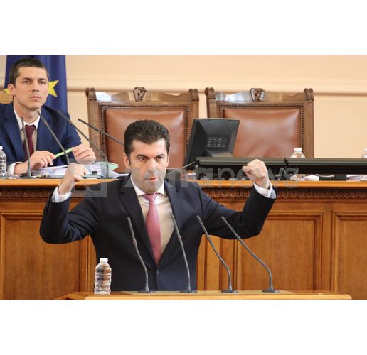 Кирил Петков