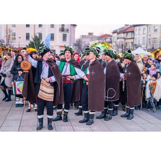 Коледарско шествие ще изпълни Враца с празничен дух