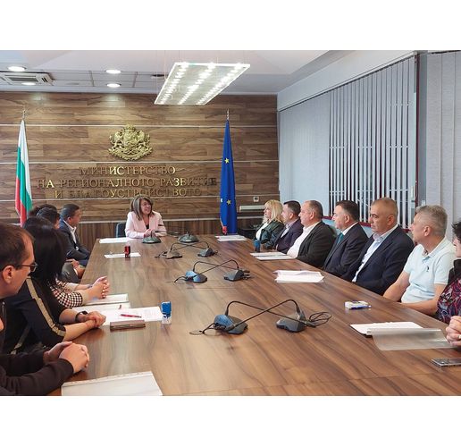 Министър Коритарова подписа нови 57 споразумения за  финансиране на общински проекти с над 122 млн. лв. от държавния бюджет