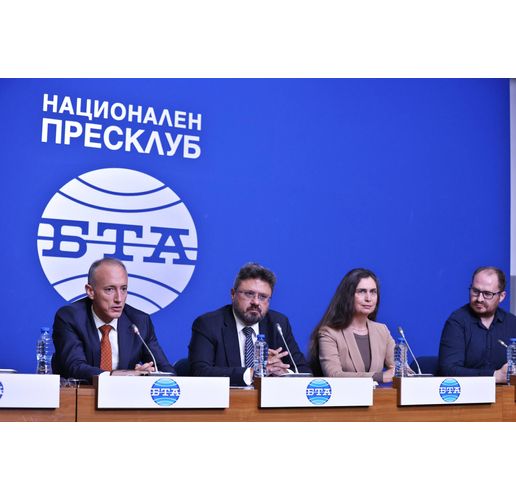 Министърът на образованието и науката Красимир Вълчев на откриването на кампанията "Участвай! Олимпиадата е за всички"