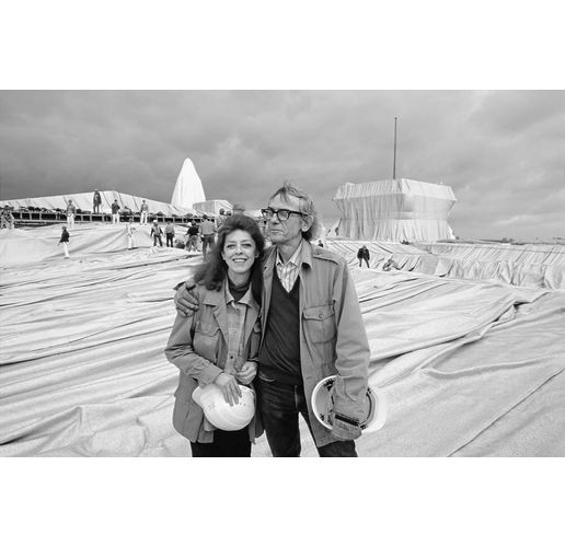 Мащабната изложба "Кристо и Жан-Клод. Опакованият Райхстаг, Берлин (1971–1995)” ще бъде представена за първи път в България