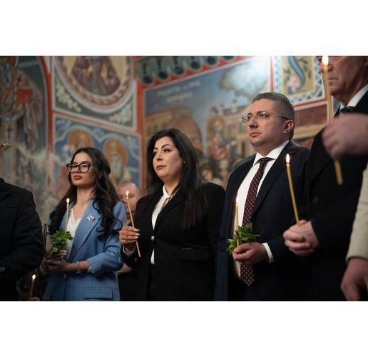 ГЕРБ-СДС даде старт на кампанията в Ловеч с молебен в старинния храм “Успение Богородично”