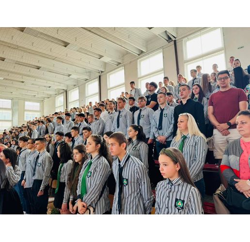 Математическата гимназия във Враца отбеляза патронния си празник