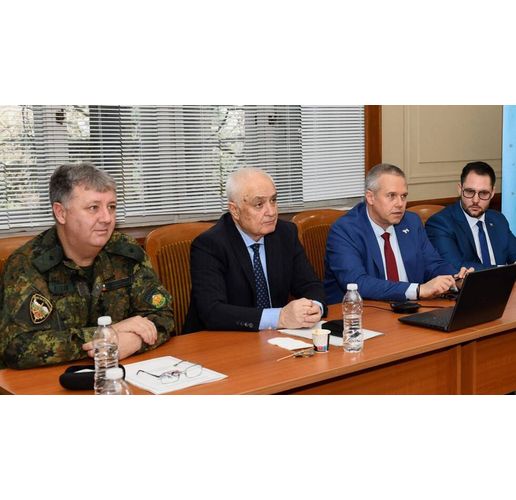 Министър Атанас Запрянов (вторият отляво надясно)