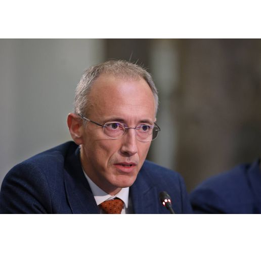 Министър Красимир Вълчев