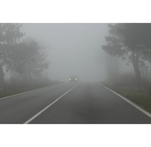 Мъгливо и облачно време