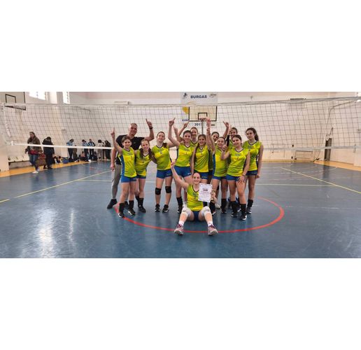 Огромна победа за училищния отбор по волейбол на СУ "Христо Ботев"