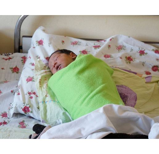 Новородено