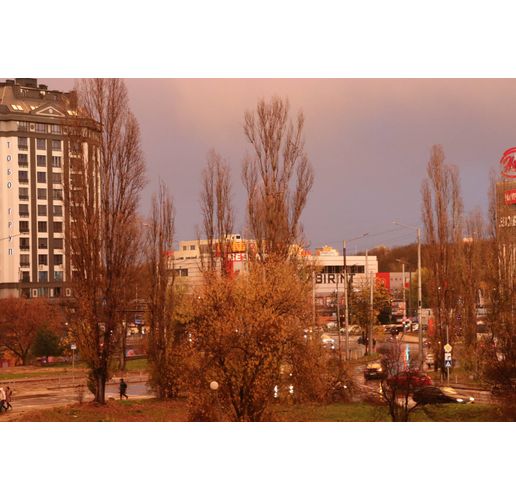 Облачно и дъждовно есенно време