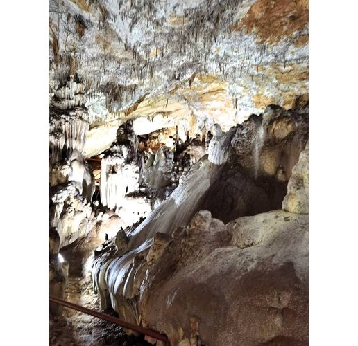 Пещера "Добростански бисер" край Асеновград – предизвикателство за приключенеца