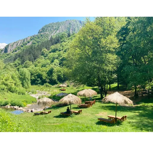 Плажът край Згориград