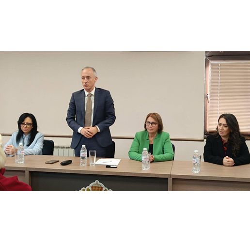 Министърът на образованието и науката Красимир Вълчев на среща с близо 100 образователни медиатори от област Пловдив