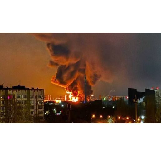 Пожар в руска рафинерия