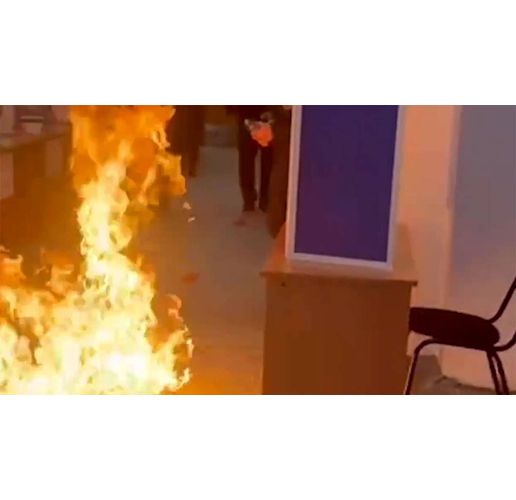 Пожари в руски избирателни секции