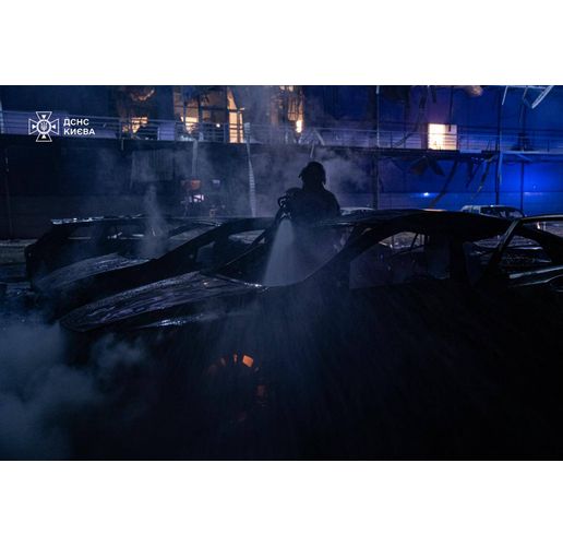 Пожари вследствие на руския терористичен удар в Киев