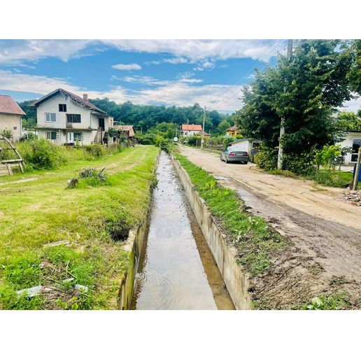 Почистват се дерета и канали в населени места на Враца