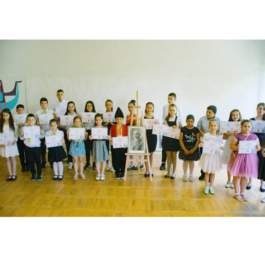 Приключи Вторият общински детски конкурс рецитал на Вазови творби в Мездра