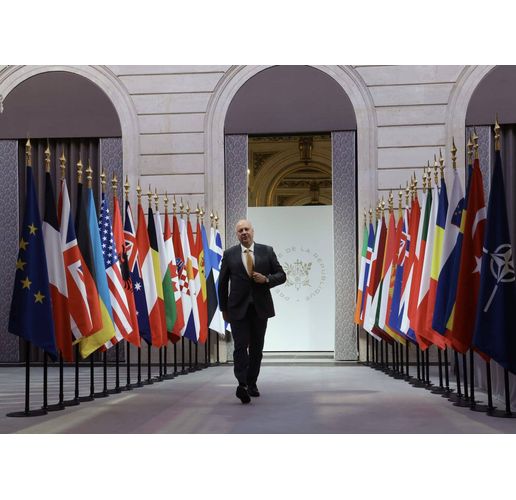 Премиерът Росен Желязков пристигна в Париж за участие в срещата на Коалицията на желаещите