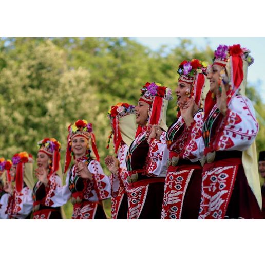 Над 30 фолклорни групи ще се включат в пъстрия празник на традициите в Руска Бела