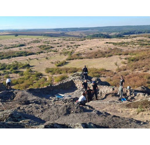 Бургаските археолози на Русокастро