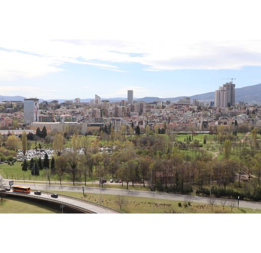 Топло и частично облъчно пролетно време