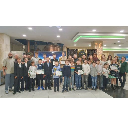 Станаха известни номинираните в анкетата "Спортист на годината на община Мездра за 2025 г."