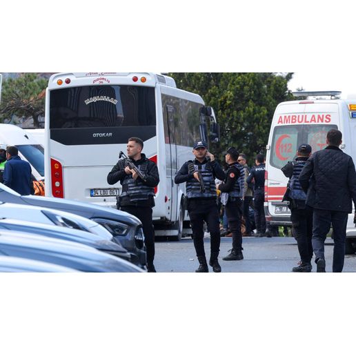 Стрелба по израелското консулство в Истанбул, има убит