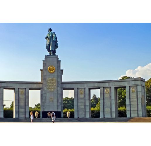 Съветският мемориал в Тиргартен