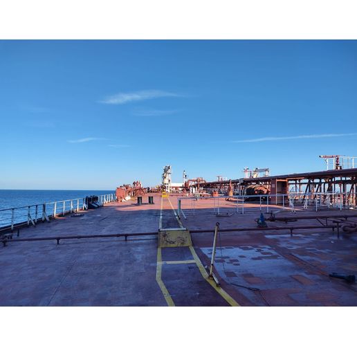 Танкер "KAIROS" е обезопасен и подготвен за буксировка до Бургаския залив 