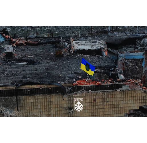 Украинското знаме над кметството в Купянск