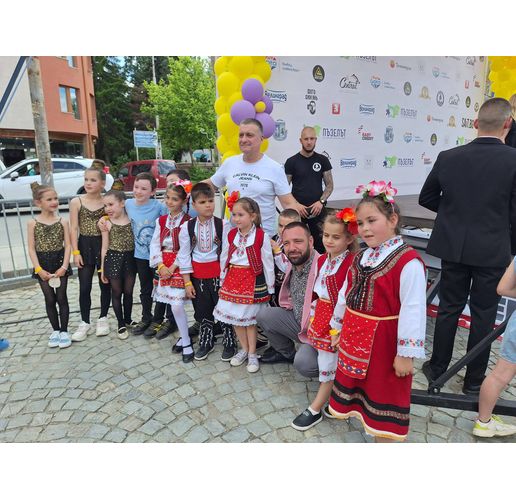 Усмивка за всяко дете във Велинград