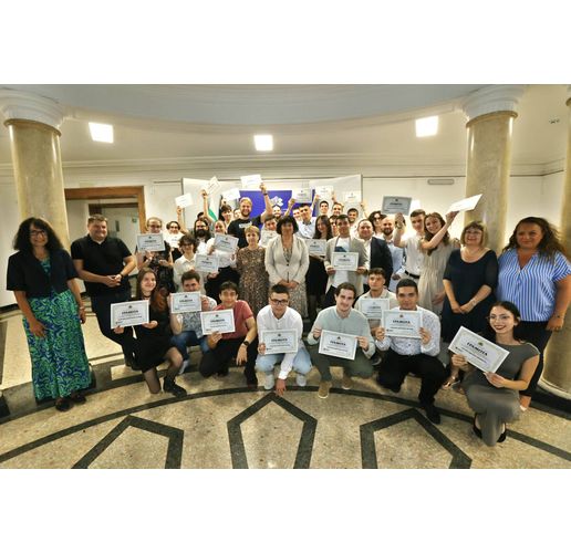 121 талантливи млади програмисти бяха наградени в МОН