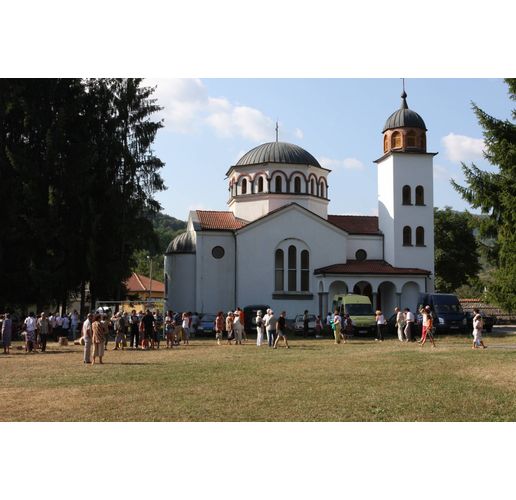 Църква в Черни Вит