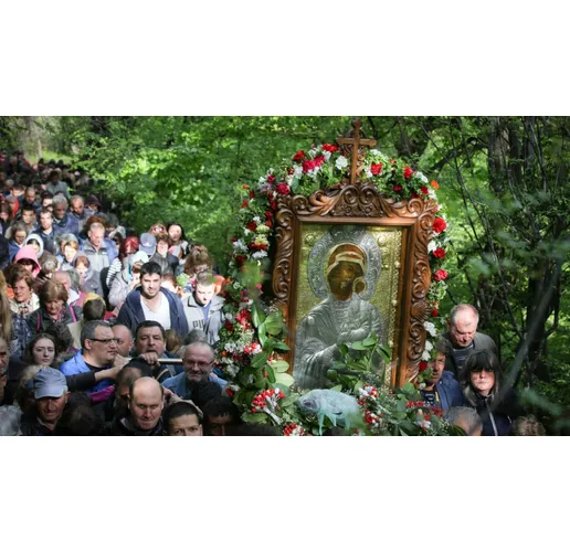 Шествие с чудотворната икона на Богородица в Бачковския манастир
