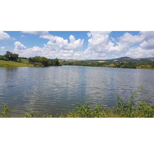 Язовирът в село Долна Кремена