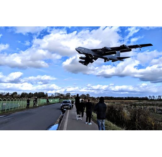 Британската военно-въздушна база Fairford и американски стратегически бомбардировач B-52