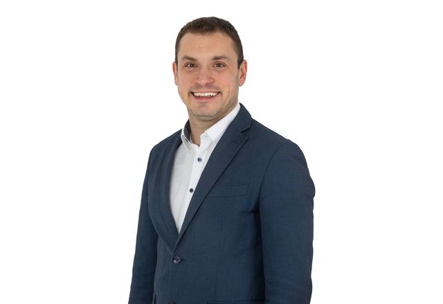 Адвокат Мартин Костов