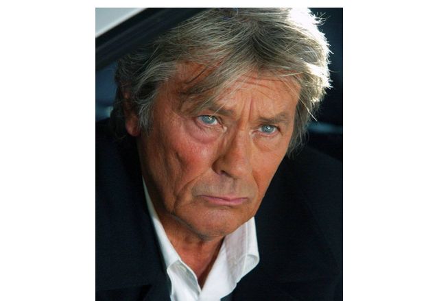 Днес погребват легендата на киното Ален Делон който почина на