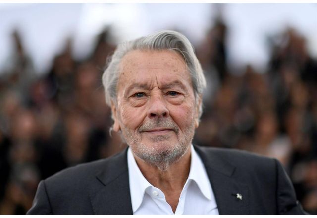 Френският актьор Ален Делон почина на 88 годишна възраст предаде Франс