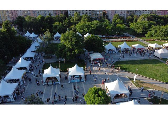 София посреща 13 ото издание на Алея на книгата което започва