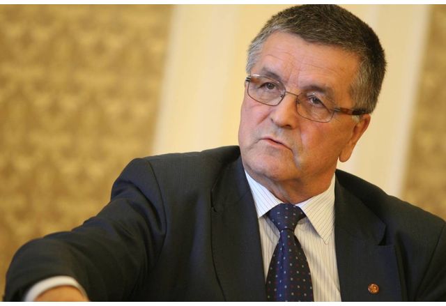 Алиосман Имамов